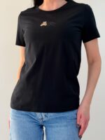 Must T-särk karukesega