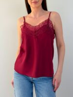 Топ с гипюровой отделкой и атласным блеском