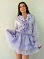 Платье с рюшами лавандовое