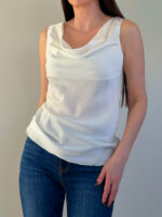 Drapeeringuga topp valge