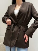 Пиджак удлиненный с отделкой гипюром шоколад
