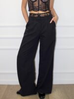 Брюки палаццо с поясом из гипюра