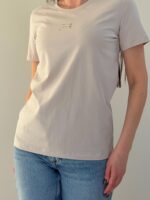 Logoga rinna peal särk