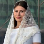 Платок косынка из гипюра