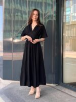 Платье с V-горловиной черное
