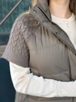 Lühikeste varrukatega kootud vest