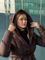 Женский натуральный теплый пуховик с поясом